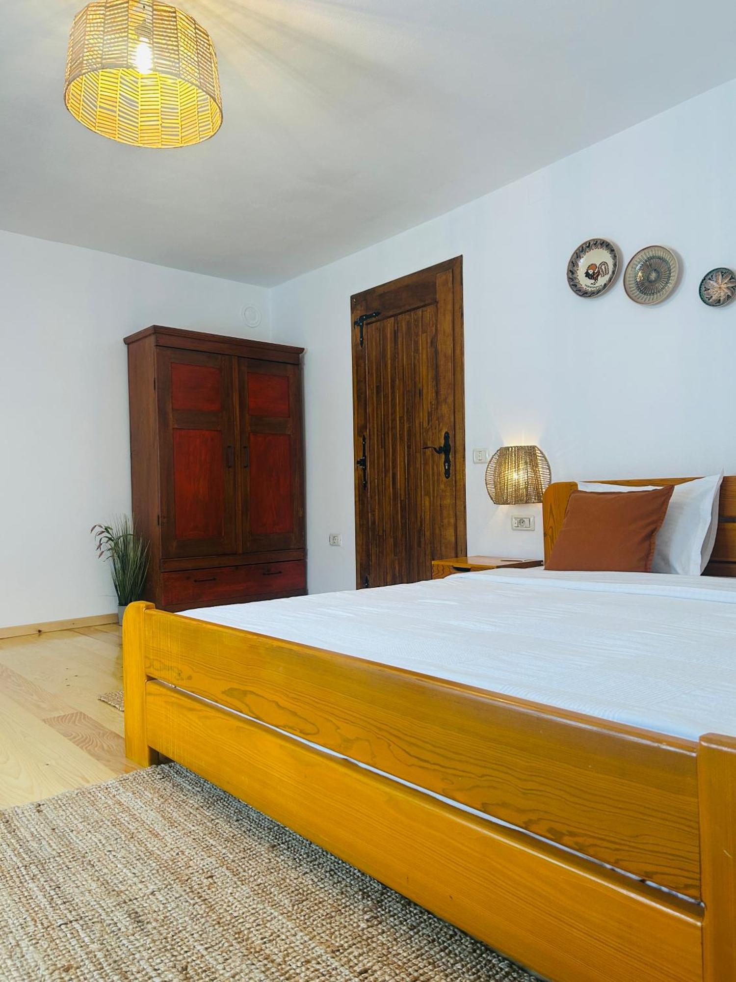 Casa "La Moara Din Gradina" Hotel Eftimie Murgu Eksteriør billede
